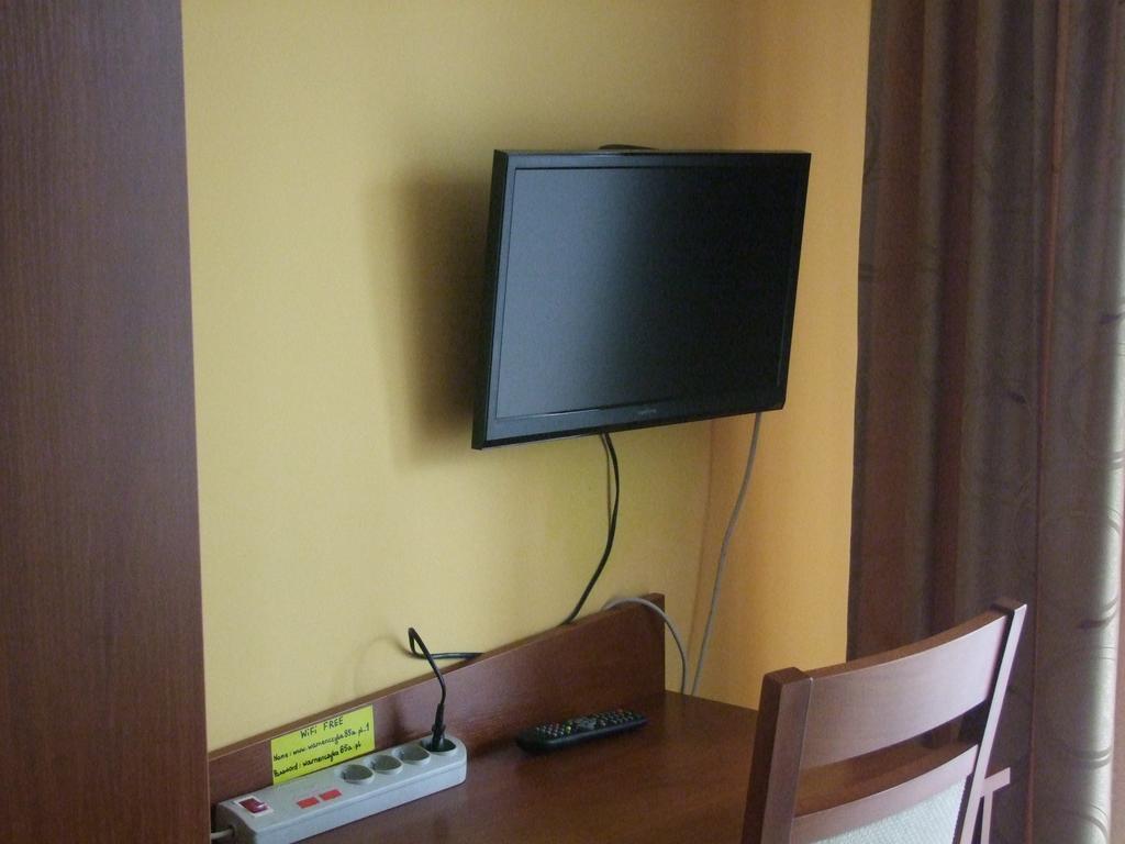 Warnenczyka 85A Bezplatny Parking, Faktura, Prywatna Lazienka, Klimatyzacja Homestay Rzeszow