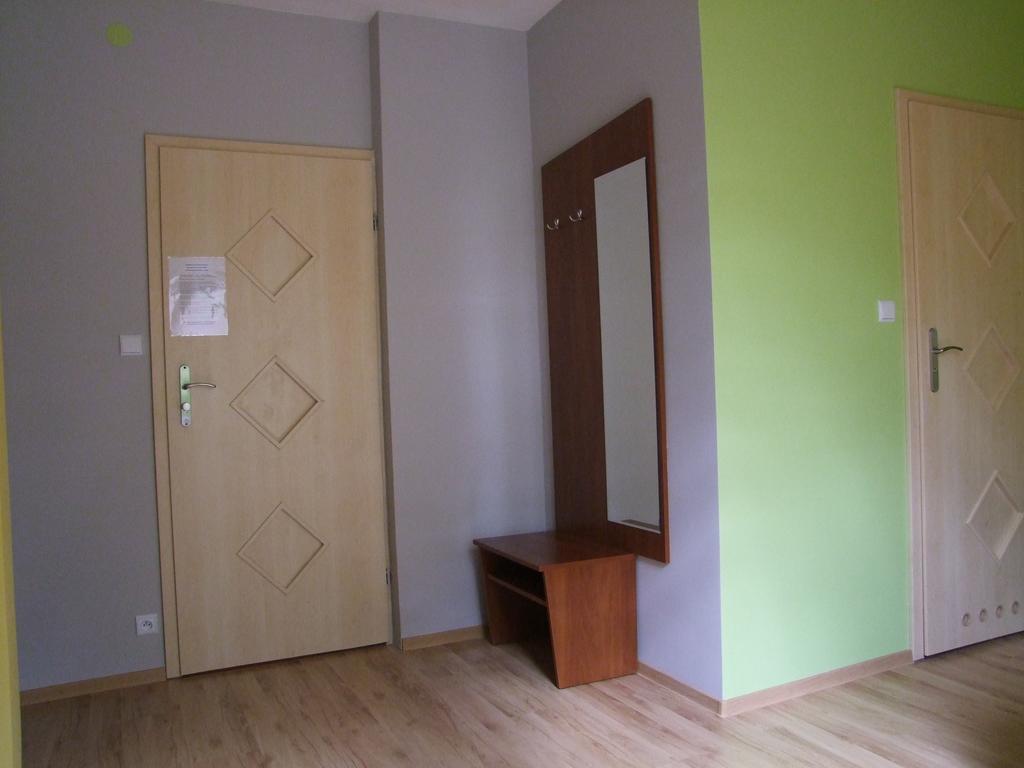 Warnenczyka 85A Bezplatny Parking, Faktura, Prywatna Lazienka, Klimatyzacja Rzeszow