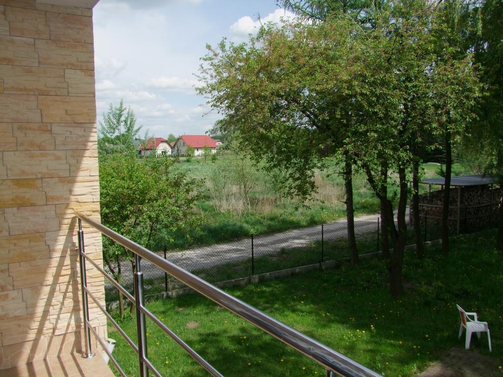 Warnenczyka 85A Bezplatny Parking, Faktura, Prywatna Lazienka, Klimatyzacja Homestay Rzeszow