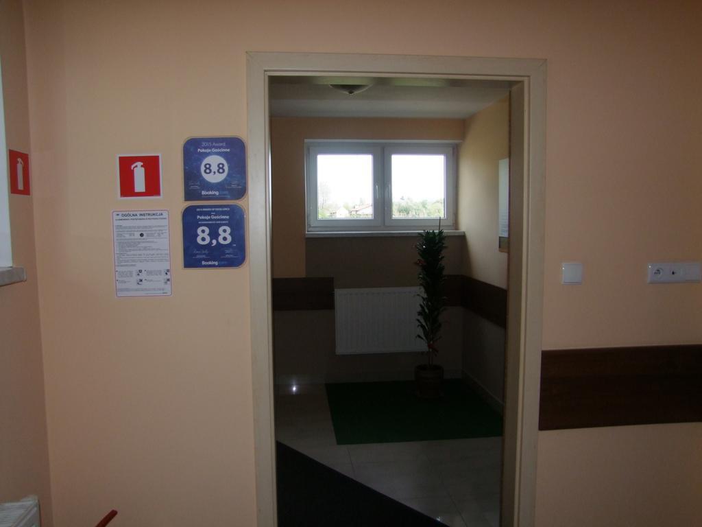 Warnenczyka 85A Bezplatny Parking, Faktura, Prywatna Lazienka, Klimatyzacja Homestay *
