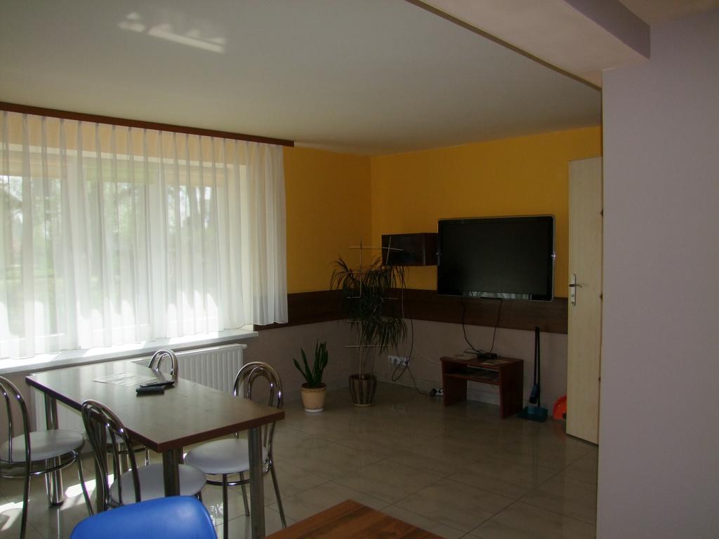 Homestay Warnenczyka 85A Bezplatny Parking, Faktura, Prywatna Lazienka, Klimatyzacja *