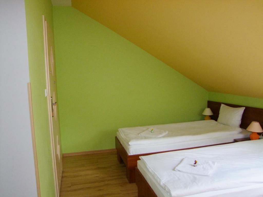 Homestay Warnenczyka 85A Bezplatny Parking, Faktura, Prywatna Lazienka, Klimatyzacja