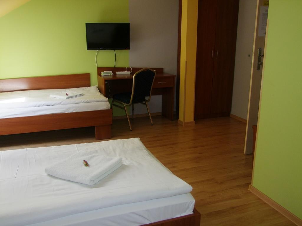 Homestay Warnenczyka 85A Bezplatny Parking, Faktura, Prywatna Lazienka, Klimatyzacja