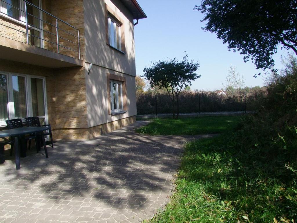 Warnenczyka 85A Bezplatny Parking, Faktura, Prywatna Lazienka, Klimatyzacja Homestay