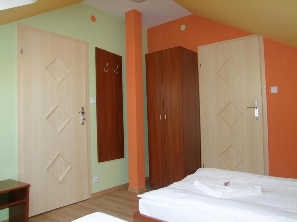 Homestay Warnenczyka 85A Bezplatny Parking, Faktura, Prywatna Lazienka, Klimatyzacja Rzeszow